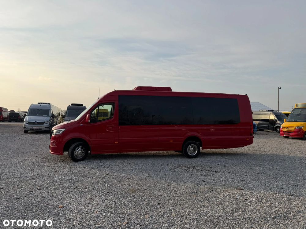 Mercedes-Benz Sprinter 519 - 13