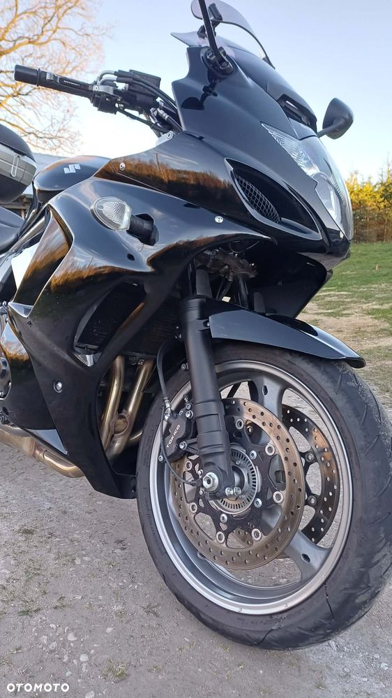 Suzuki GSX - 1