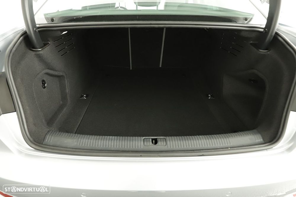 Audi A4 3.0 TDI V6 quattro Design Tiptronic - 24