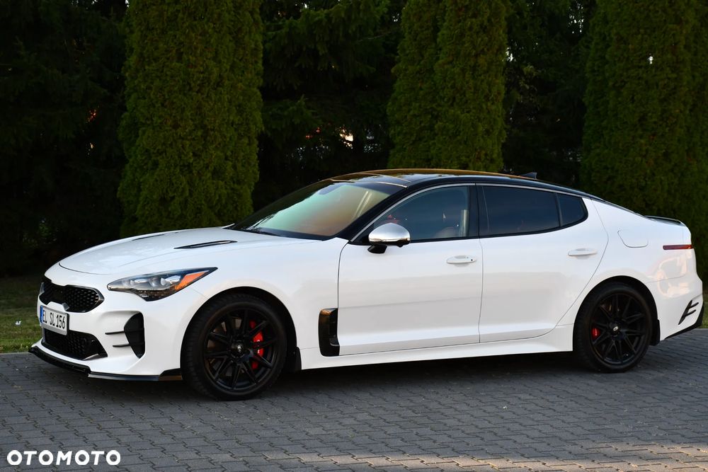Kia Stinger - 6