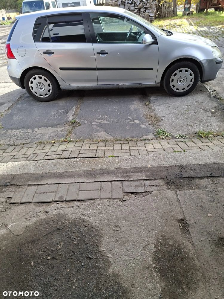 Volkswagen Golf V 1.6 Comfortline - 13