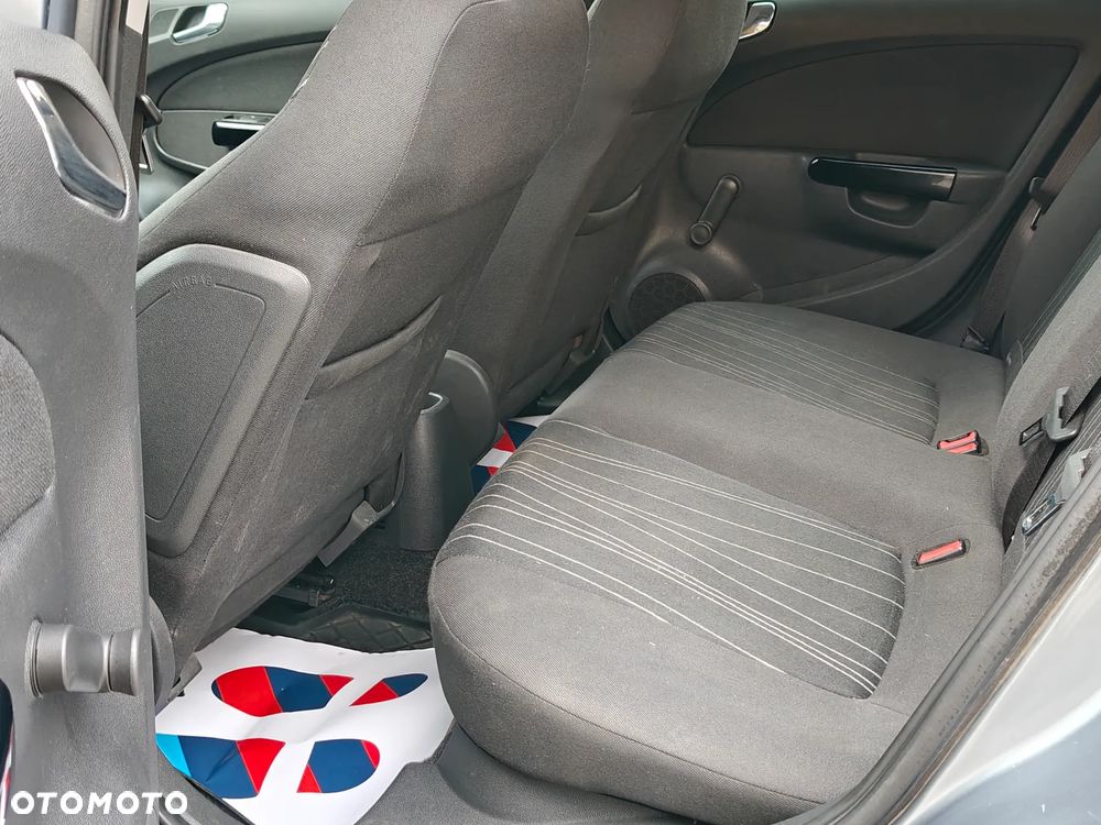 Opel Corsa 1.2 16V Cosmo - 8