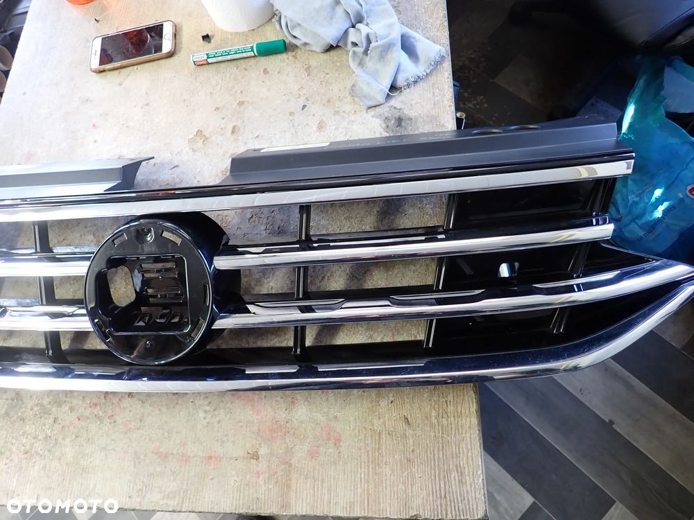 VOLKSWAGEN TIGUAN LIFT PRZEDNI GRILL - 2