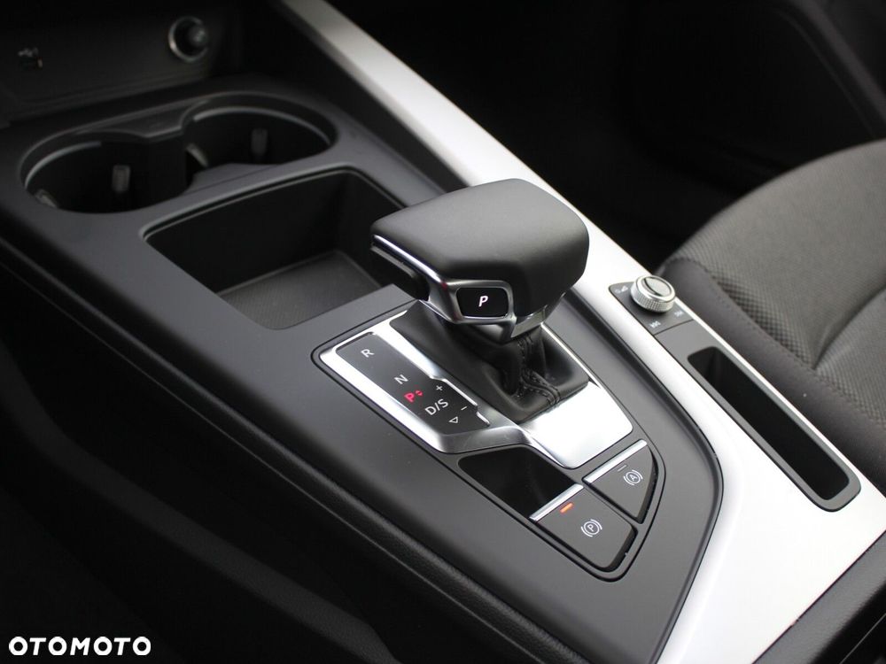 Audi A4 Limousine - 20