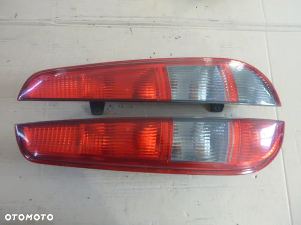 LAMPA LEWY TYŁ PRAWY TYŁ KOMPLET FORD FOCUS MK2 KOMBI 04-07