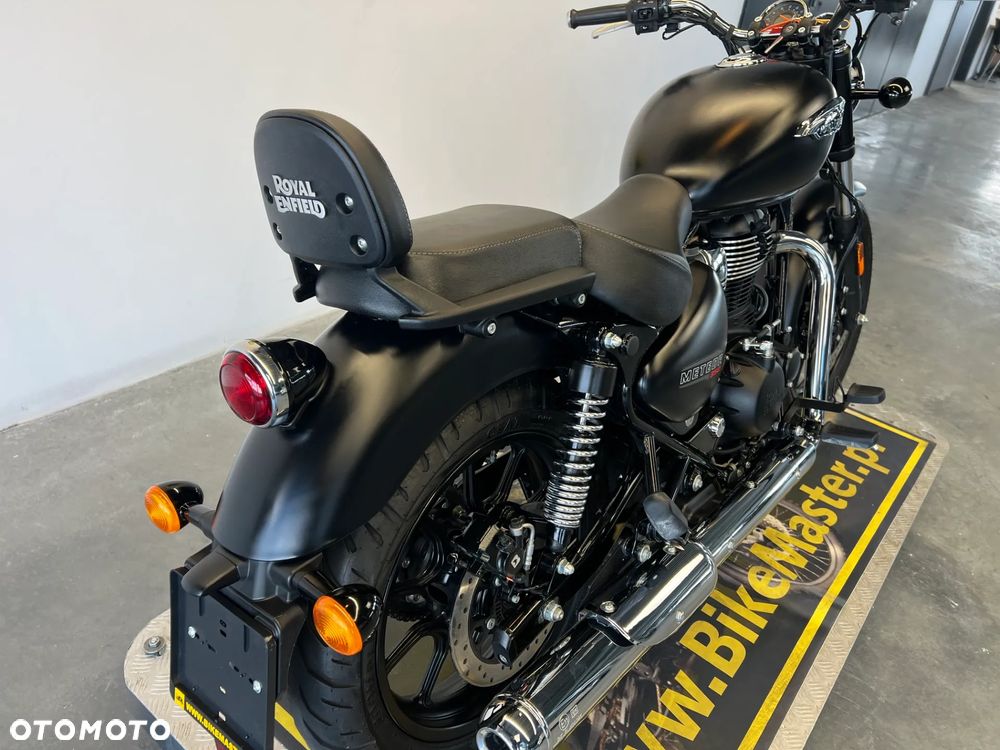 Royal Enfield Meteor - 32