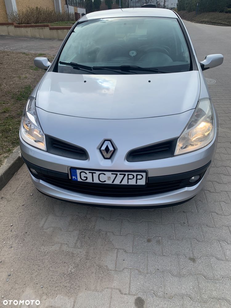 Renault Clio - 9