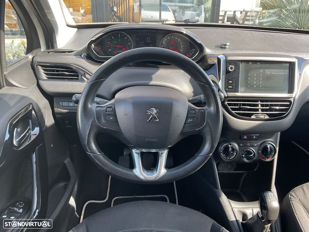 Peugeot 208 1.4 HDi Access - 29