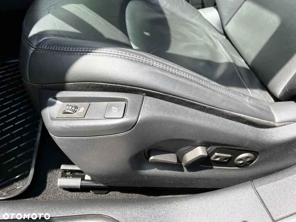 Citroën C5 HDi 135 FAP Exclusive - 24
