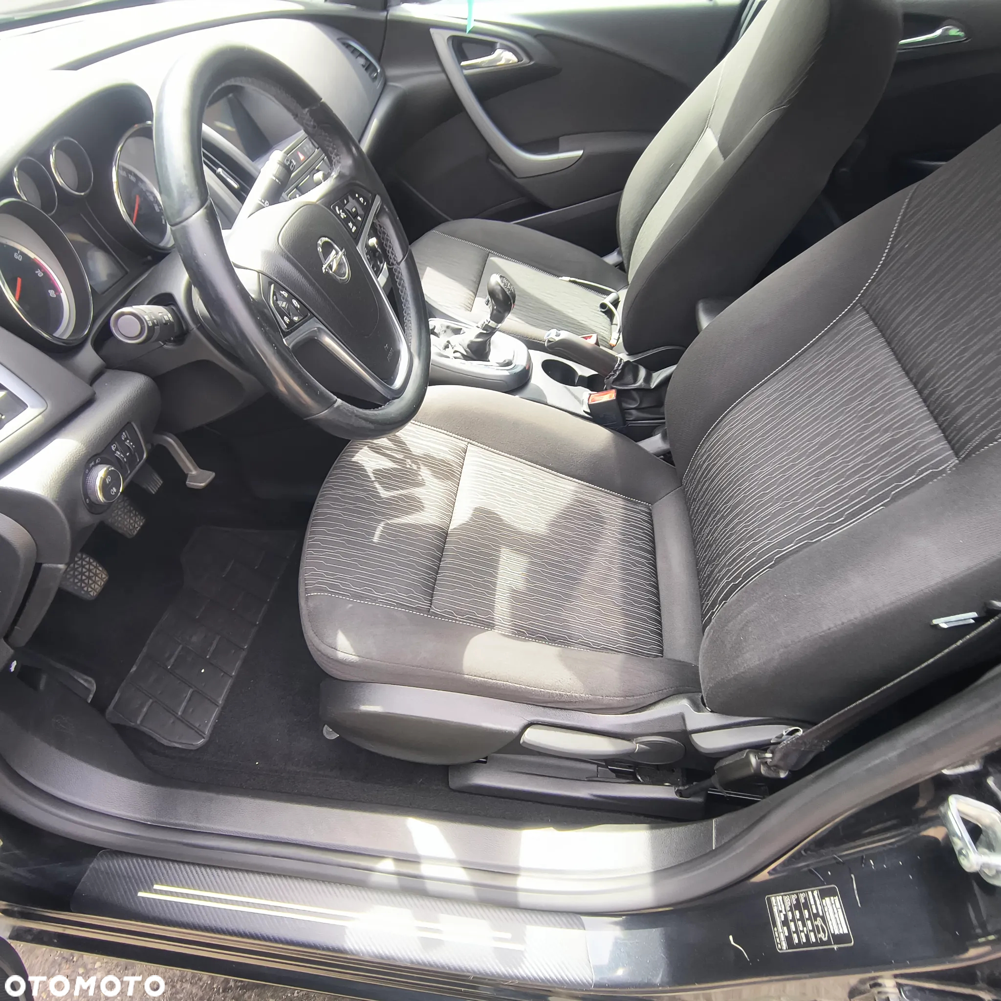Opel Astra - 16