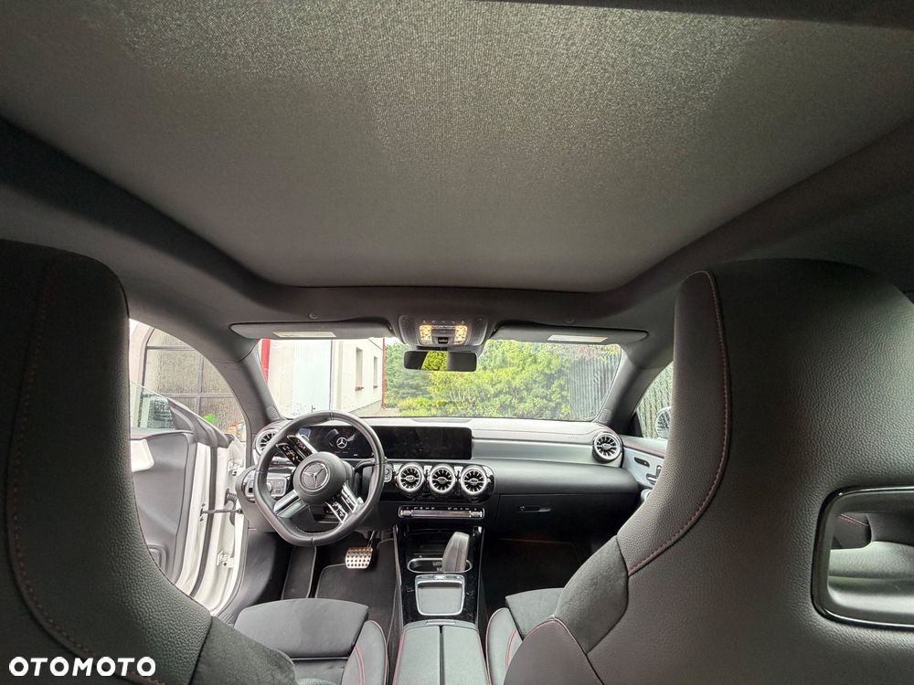 Mercedes-Benz CLA 250 mHEV 4-Matic AMG Line 8G-DCT - 15