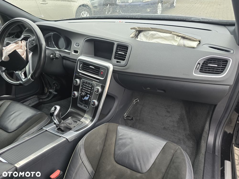 Volvo V60 D2 Drive-E R-Design Momentum - 14