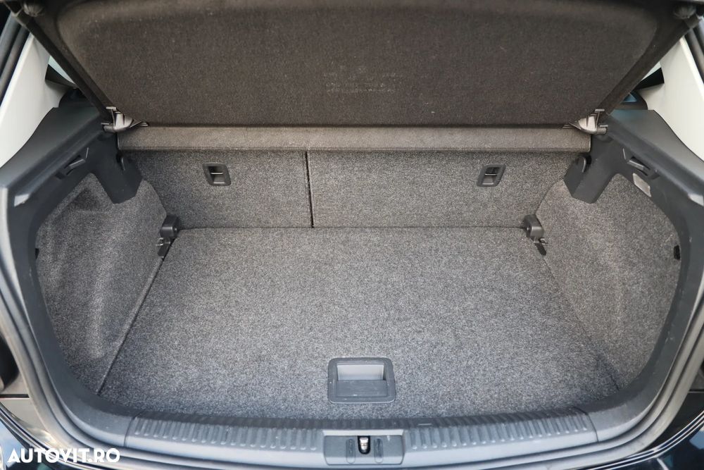 Volkswagen Polo 1.2 TSI Blue Motion Technology Lounge - 11
