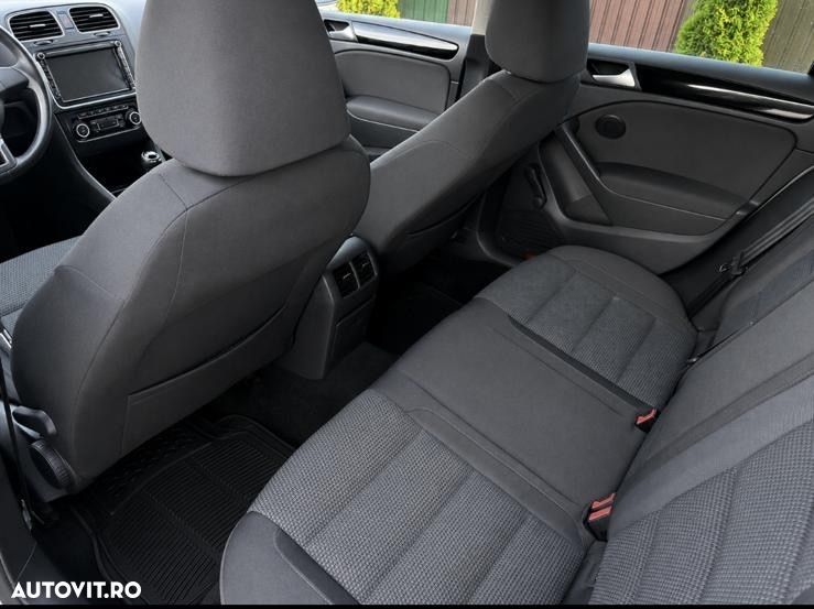 Volkswagen Golf 1.6 Highline - 9
