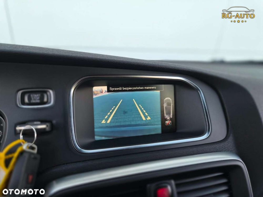 Volvo V40 - 36