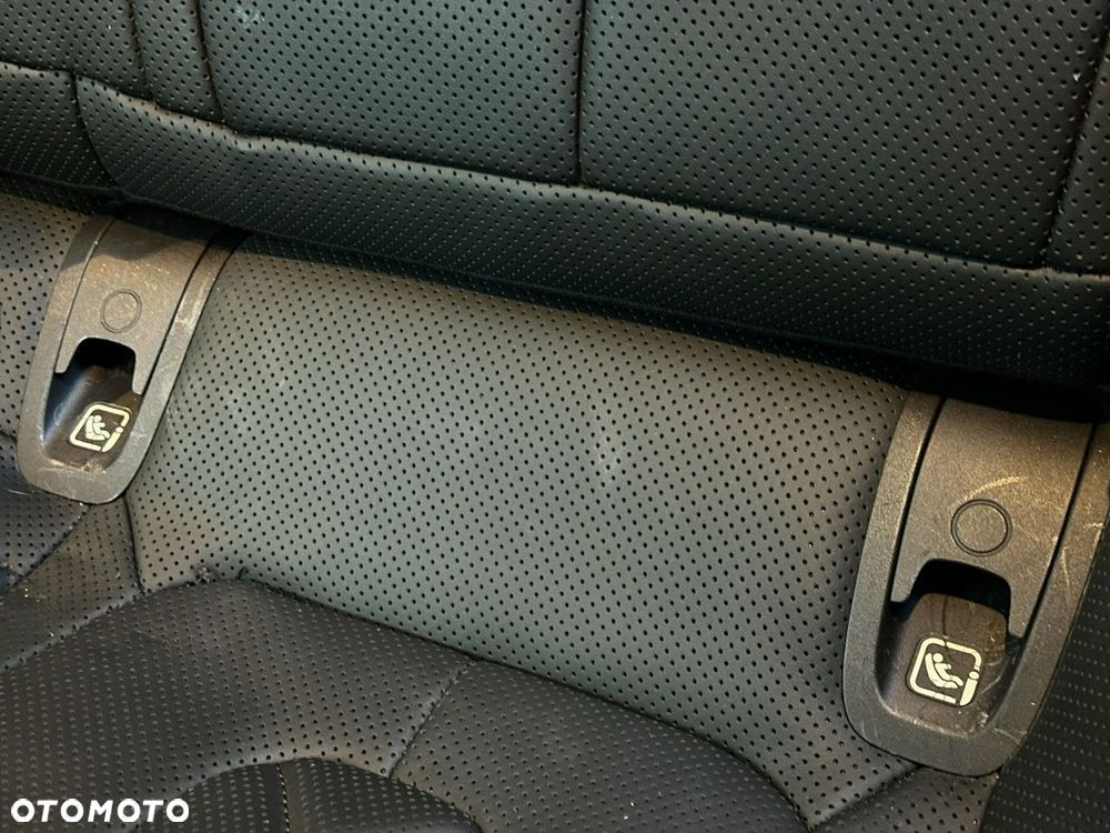 Mercedes-Benz CLS - 33