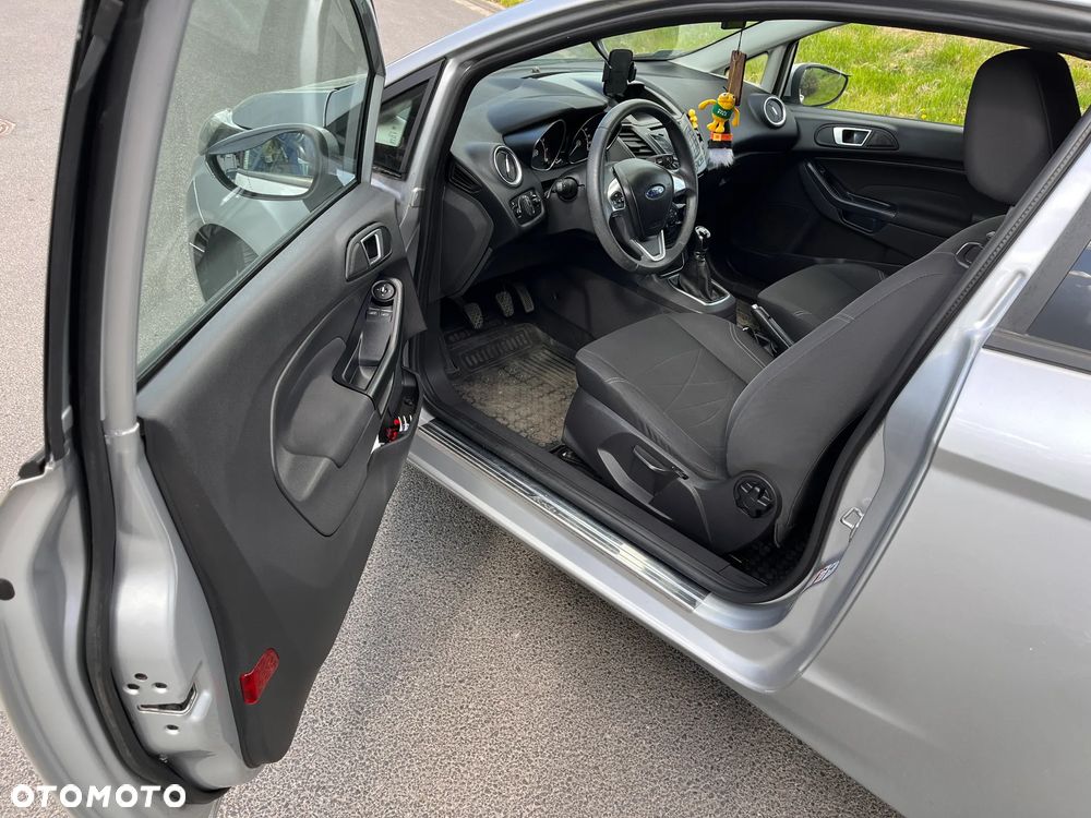 Ford Fiesta - 15