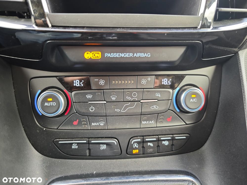 Ford Transit Connect - 17