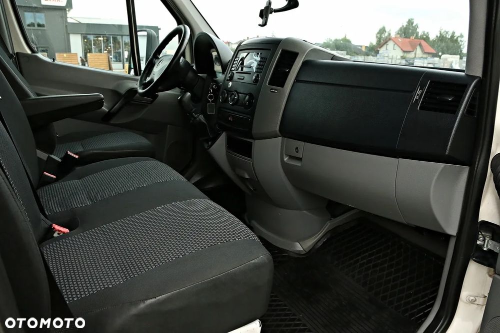 Mercedes-Benz Sprinter - 26