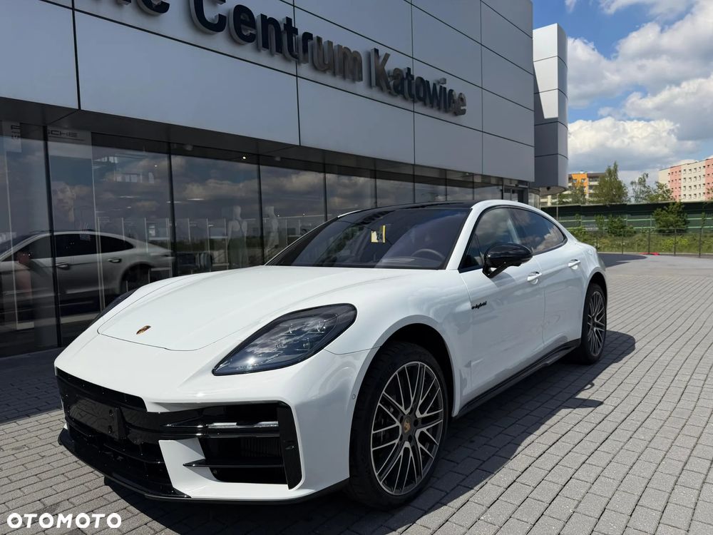 Porsche Panamera 4S E-Hybrid - 1