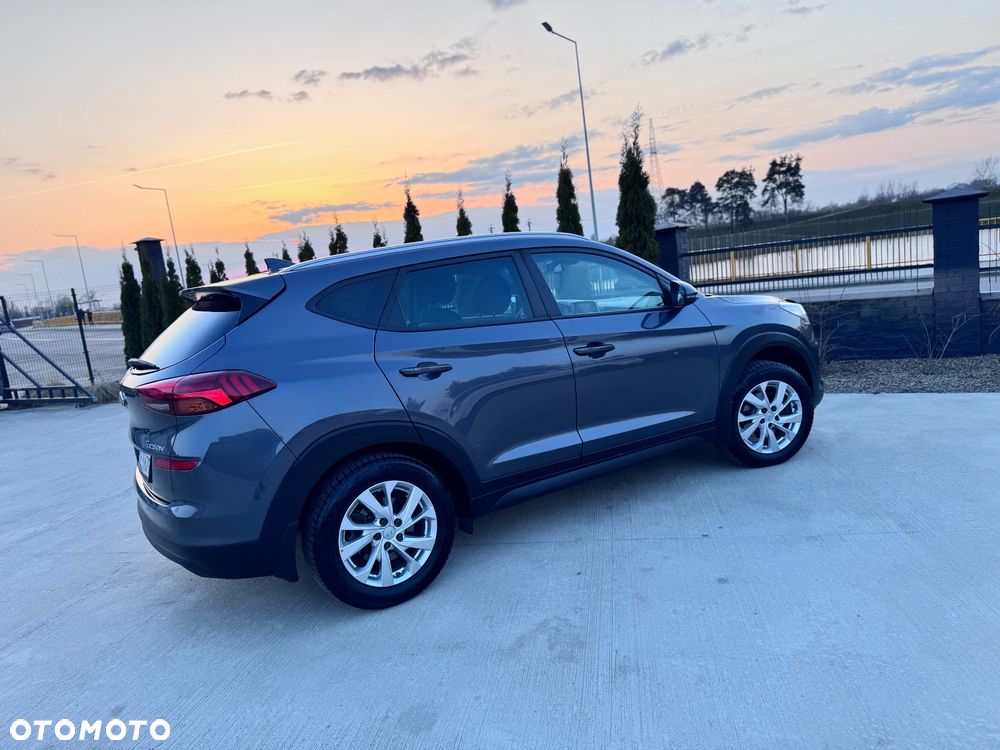 Hyundai Tucson 1.6 GDI BlueDrive Design 2WD - 38