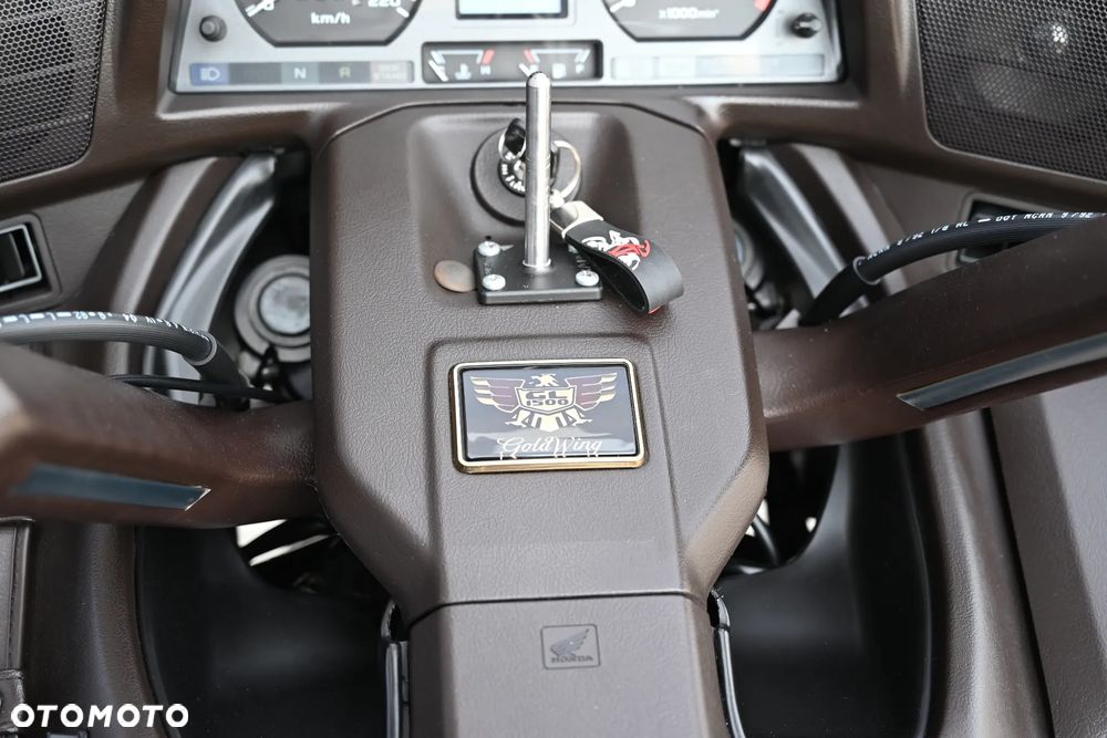Honda GL - 22