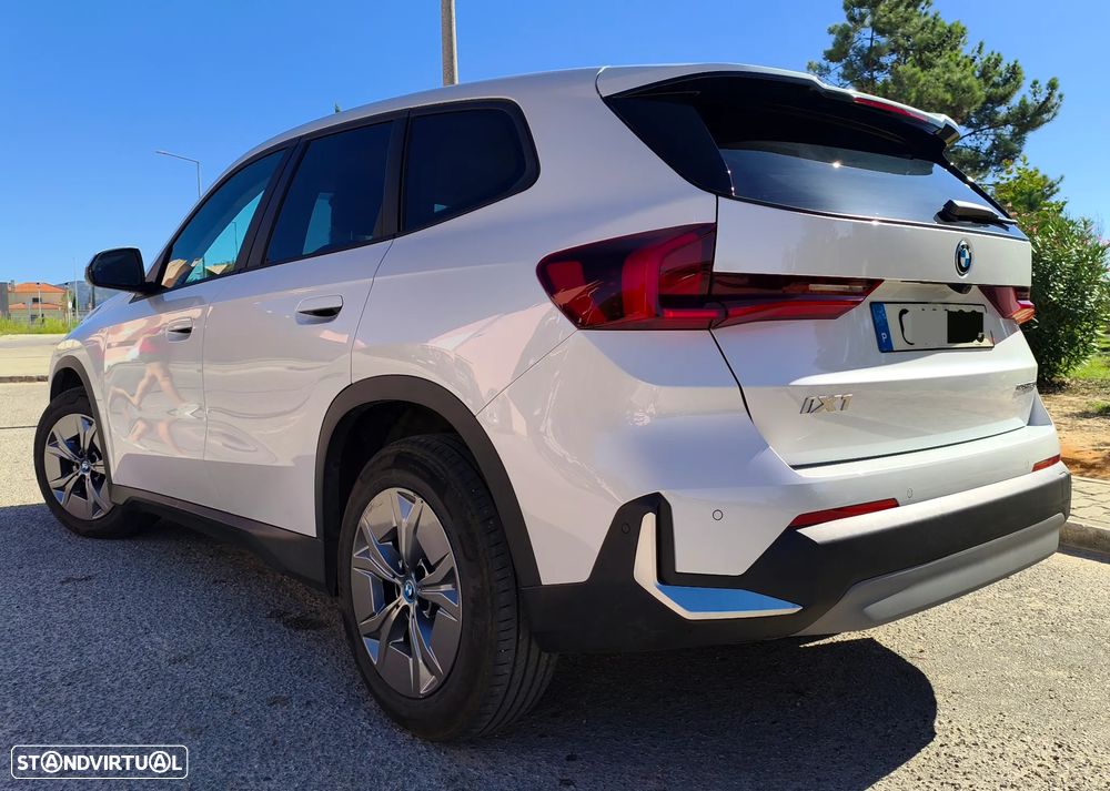 BMW iX1 eDrive20 - 53