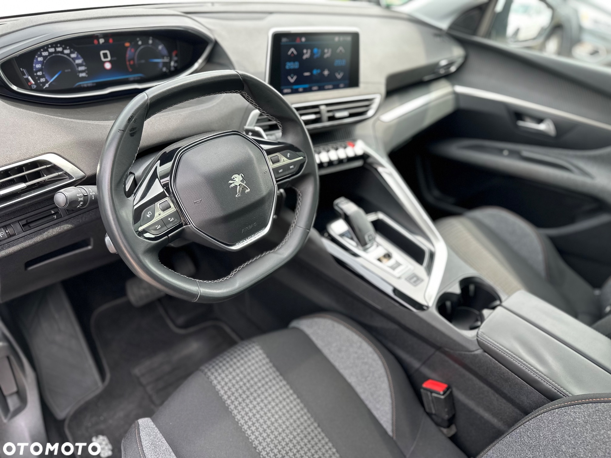 Peugeot 3008 1.6 BlueHDi Allure S&S EAT6 - 7