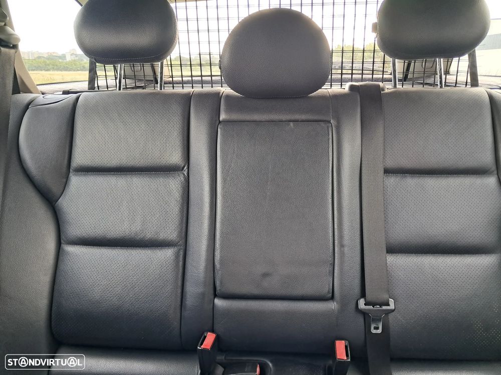 Mercedes-Benz C 200 - 12