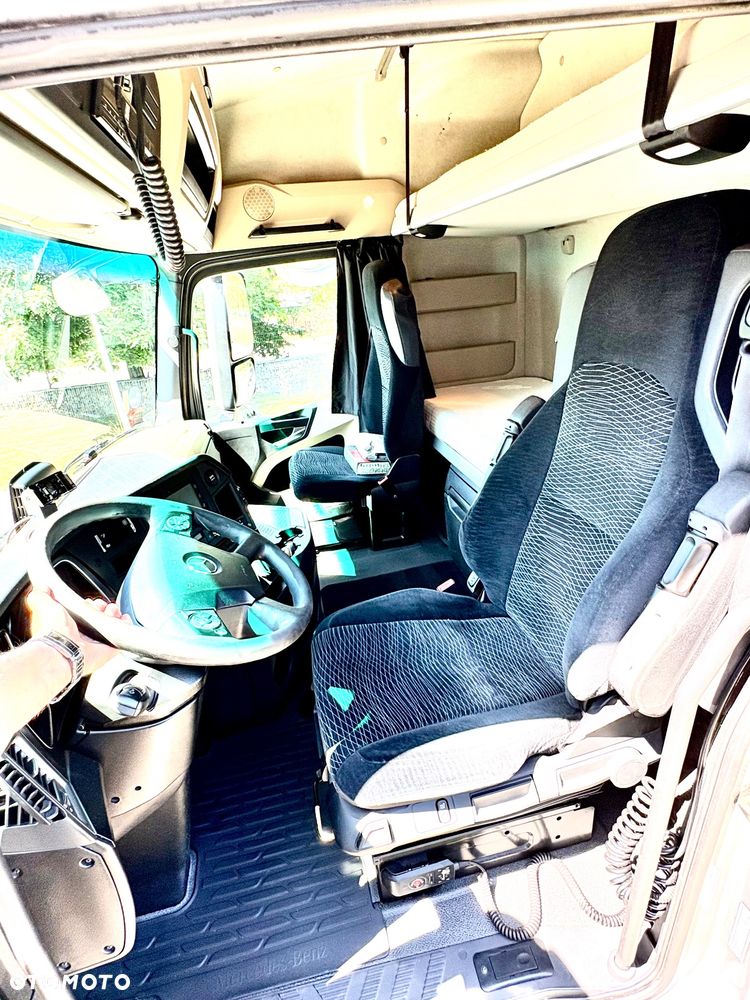 Mercedes-Benz Actros MP4 idealny stan - 7