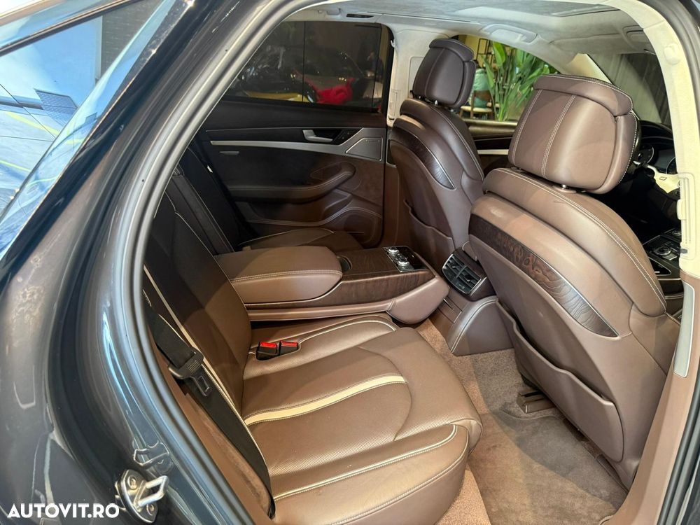 Audi A8 - 26