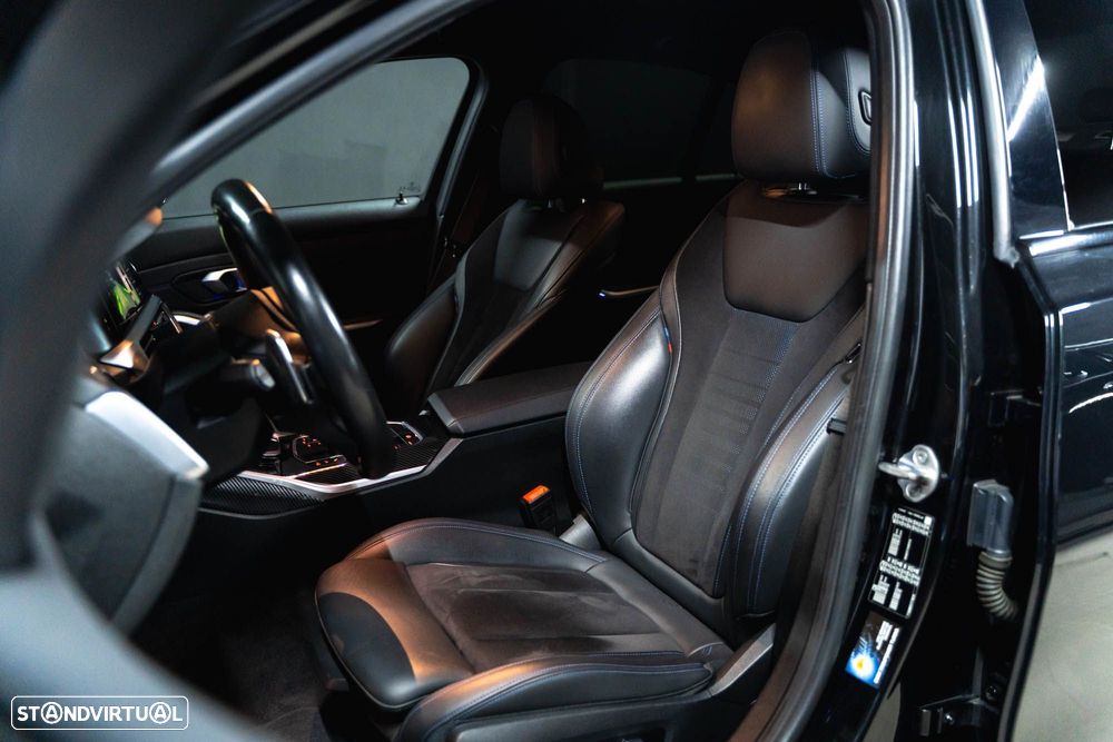 BMW 320 d Pack M Auto - 14