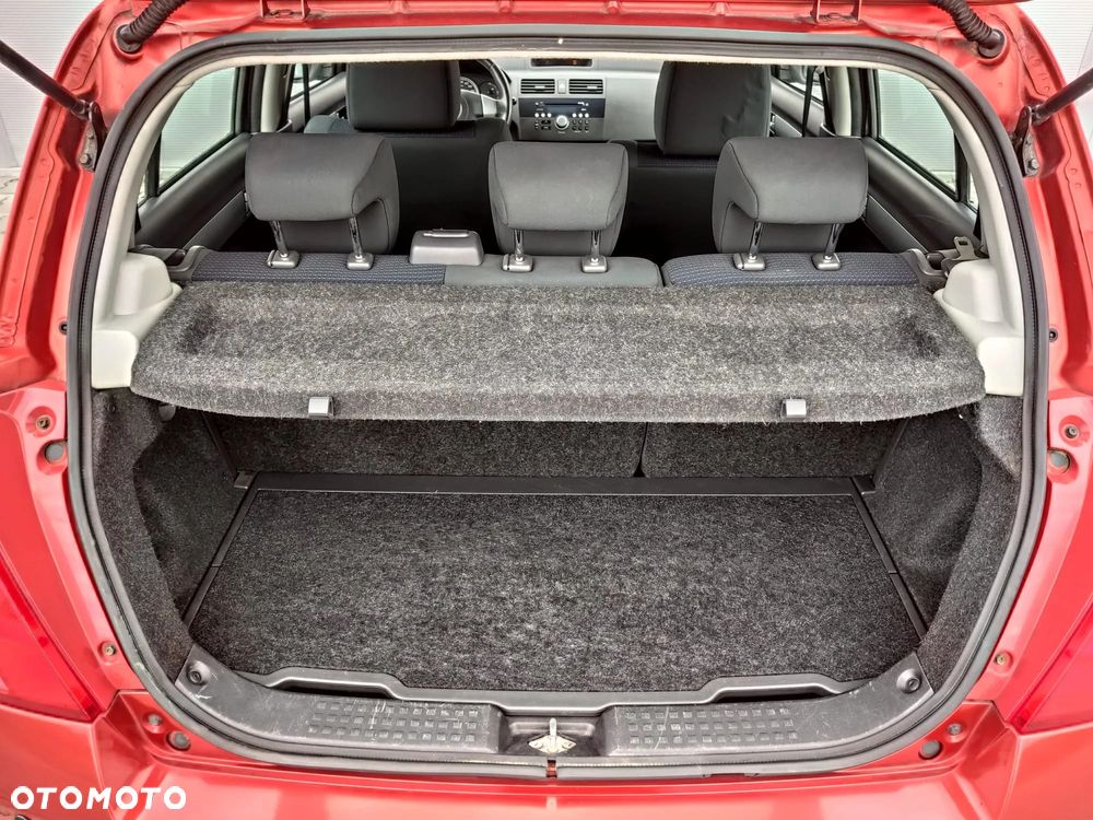 Suzuki Swift 1.3 GLX / Comfort - 25