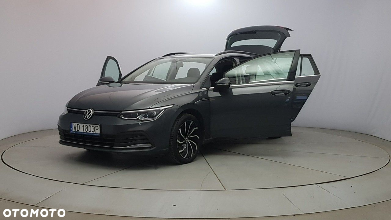 Volkswagen Golf - 10