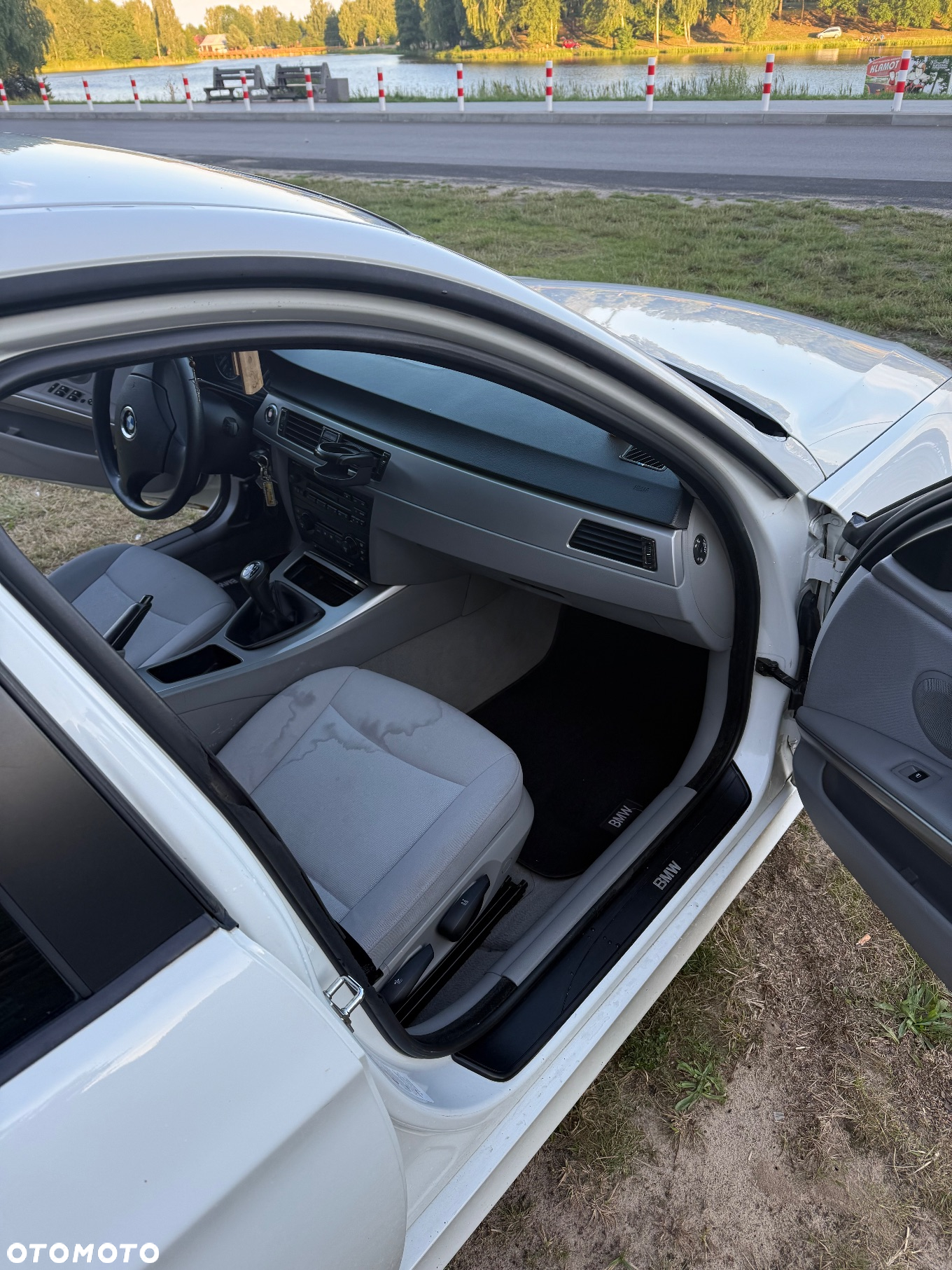 BMW Seria 3 318i - 11