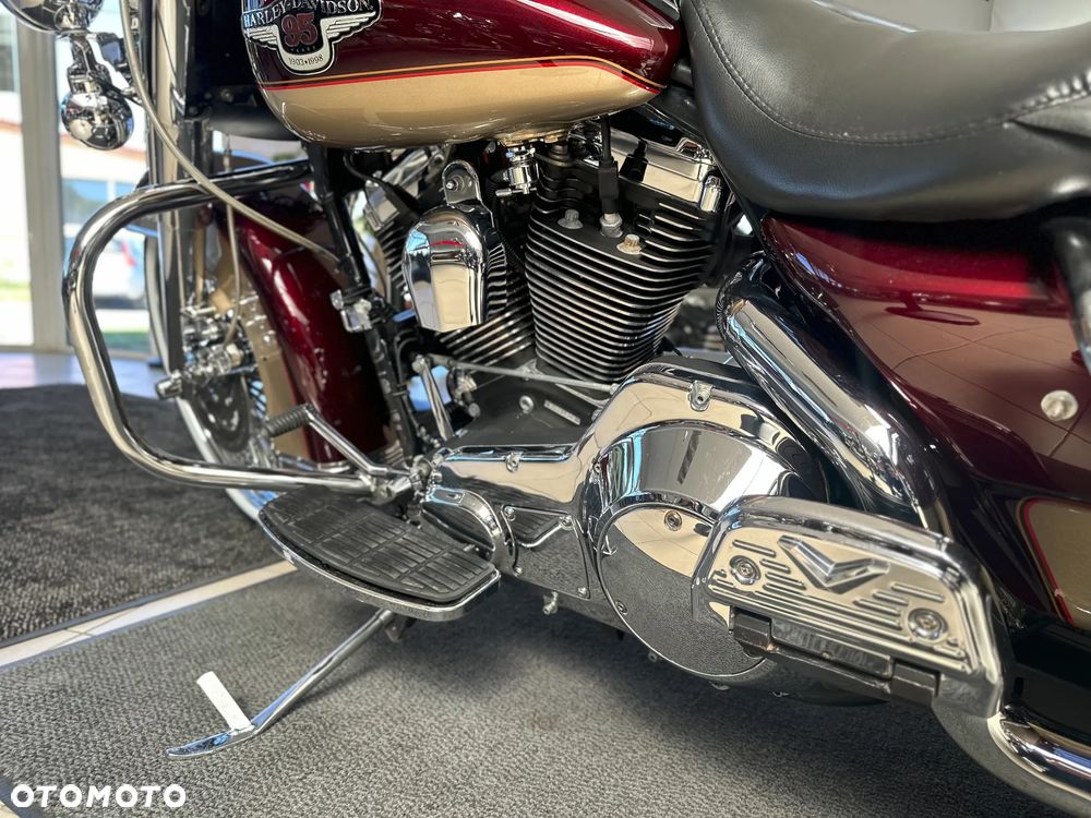 Harley-Davidson Touring Road King - 25