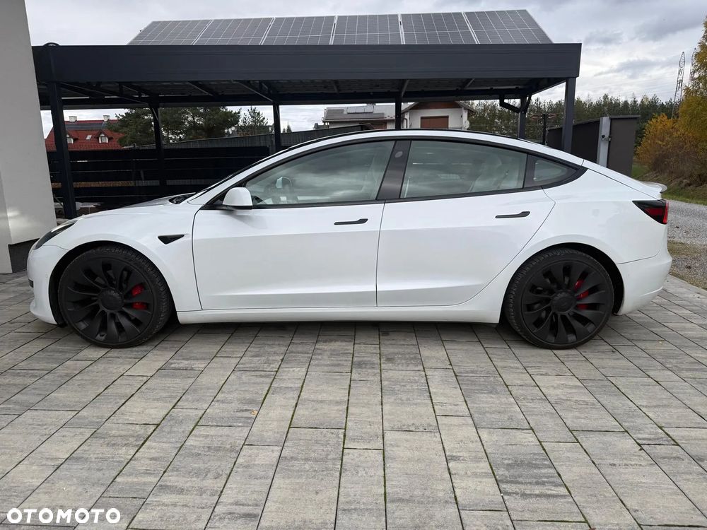 Tesla Model 3 - 3
