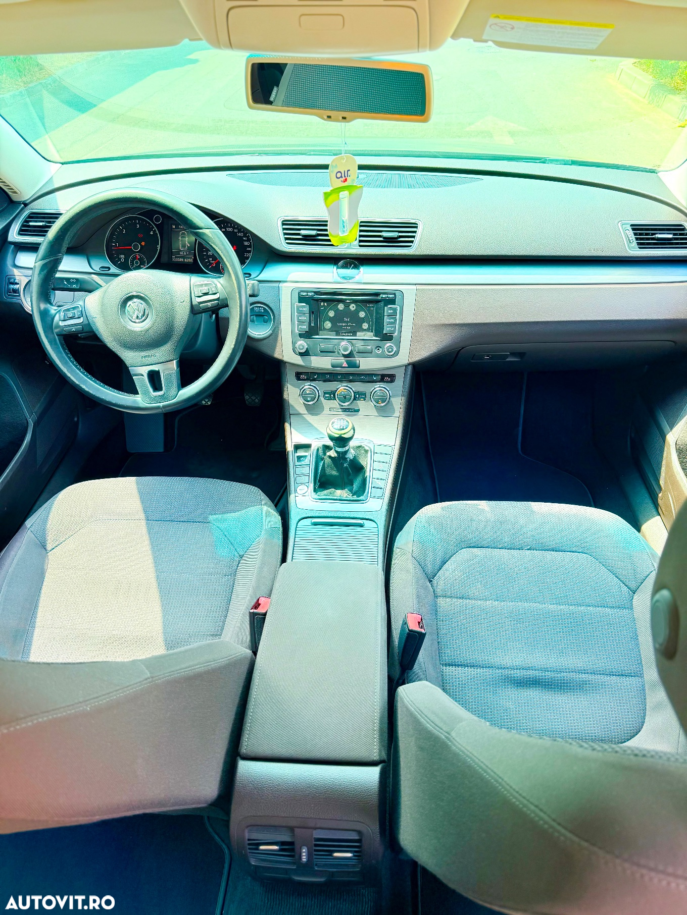 Volkswagen Passat Variant 2.0 TDI BlueMotion Technology Comfortline - 10