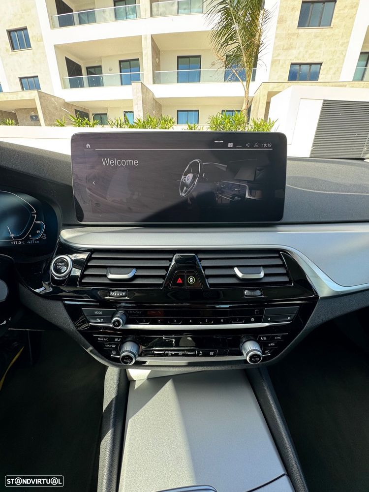 BMW 530 e Line Luxury - 8
