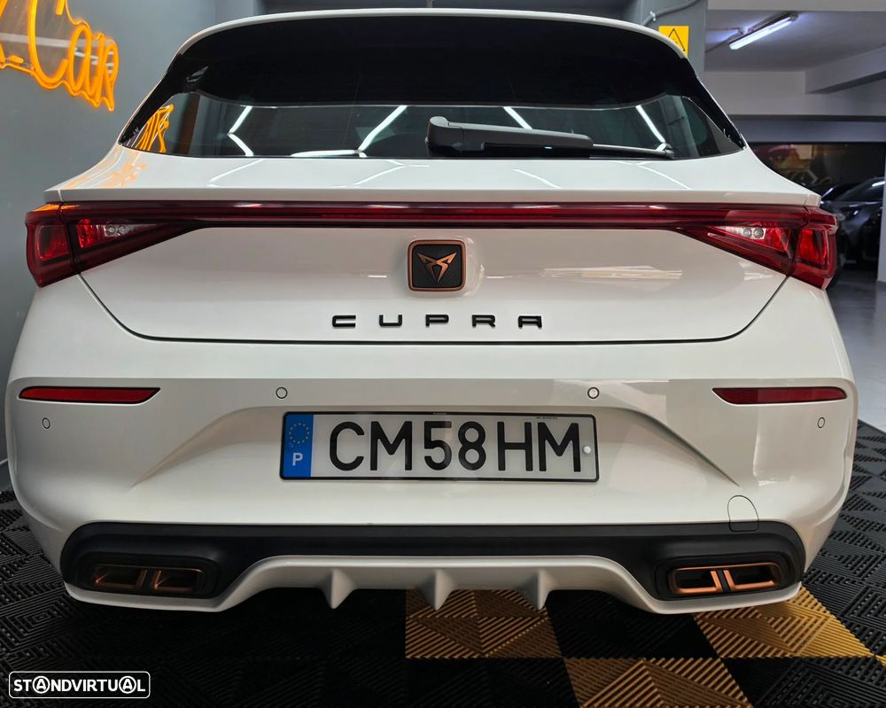 Cupra Leon 1.4 e-Hybrid VZ DSG - 12