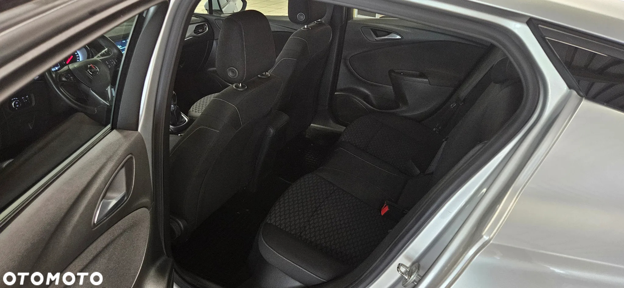 Opel Astra V 1.4 T Enjoy S&S - 9
