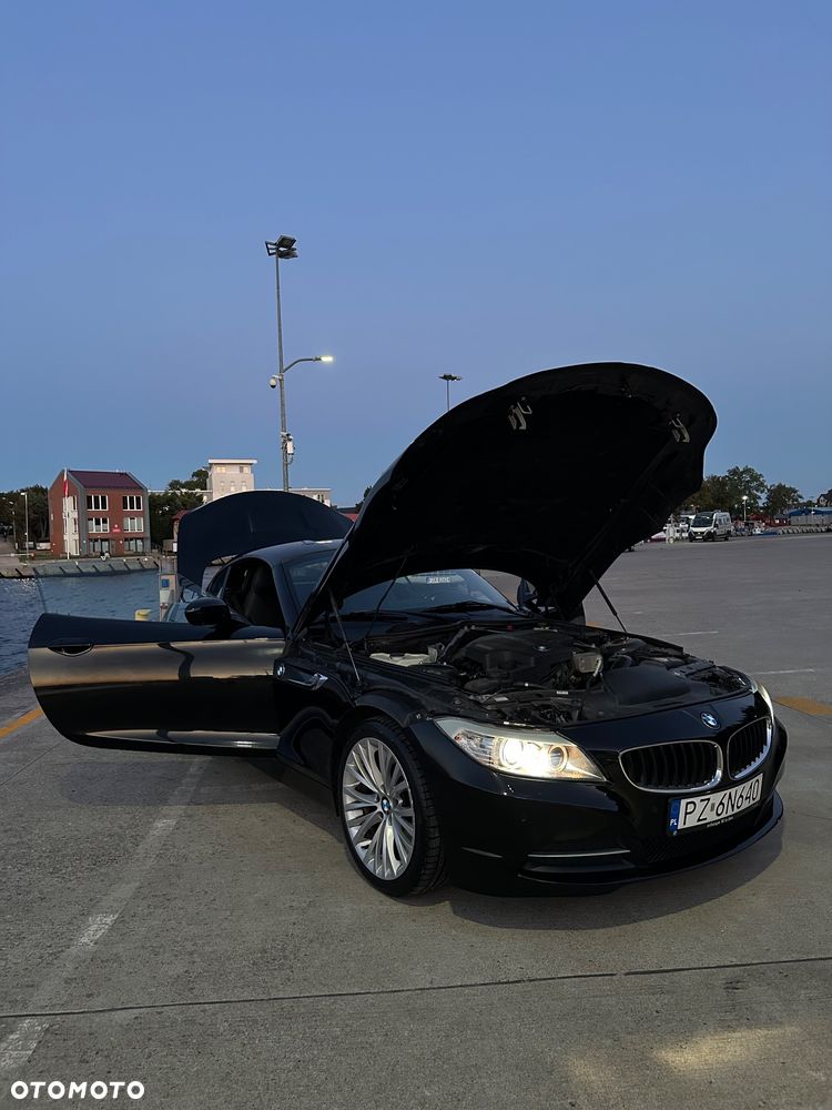 BMW Z4 sDrive20i - 13