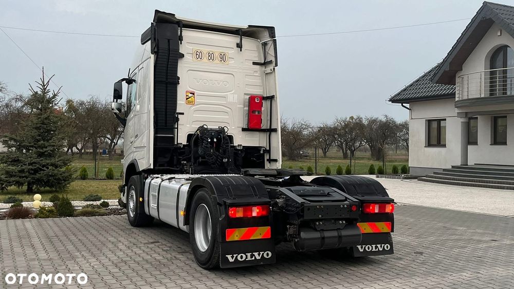 Volvo FH 500 l SPROWADZONY | KSENON l LODÓWKA l DUŻE ZBIORNIKI - 10