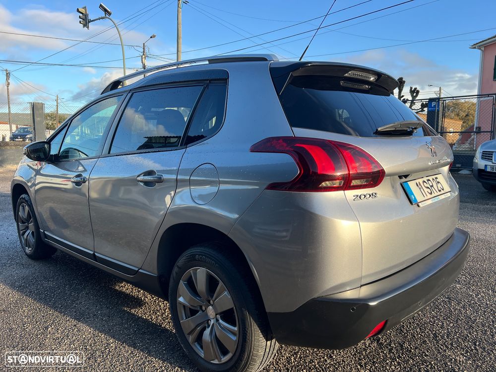 Peugeot 2008 1.2 PureTech Style - 25