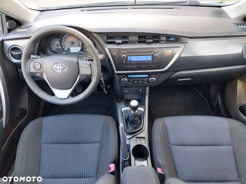 Toyota Auris 1.33 Dual-VVT-i Cool - 6