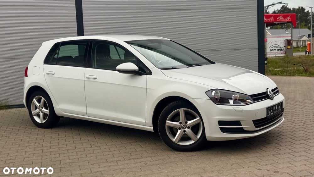 Volkswagen Golf 1.6 TDI BlueMotion Comfortline - 14