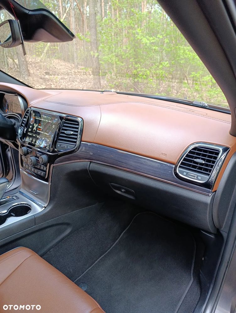 Jeep Grand Cherokee 3.6 V6 Overland - 25