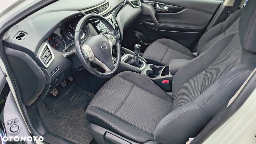 Nissan Qashqai - 11
