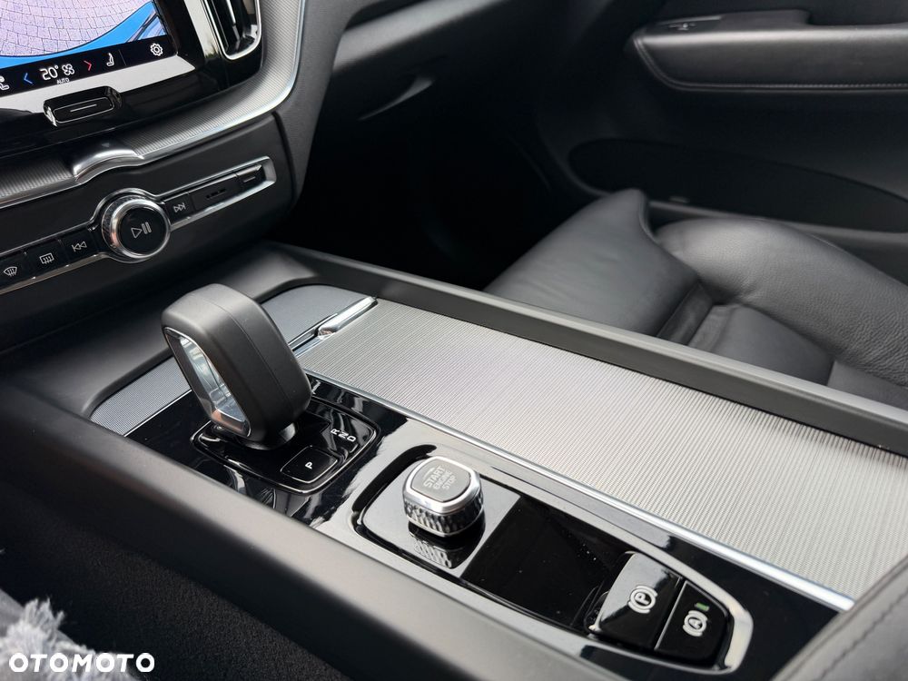 Volvo XC 60 B4 D AWD Inscription - 33