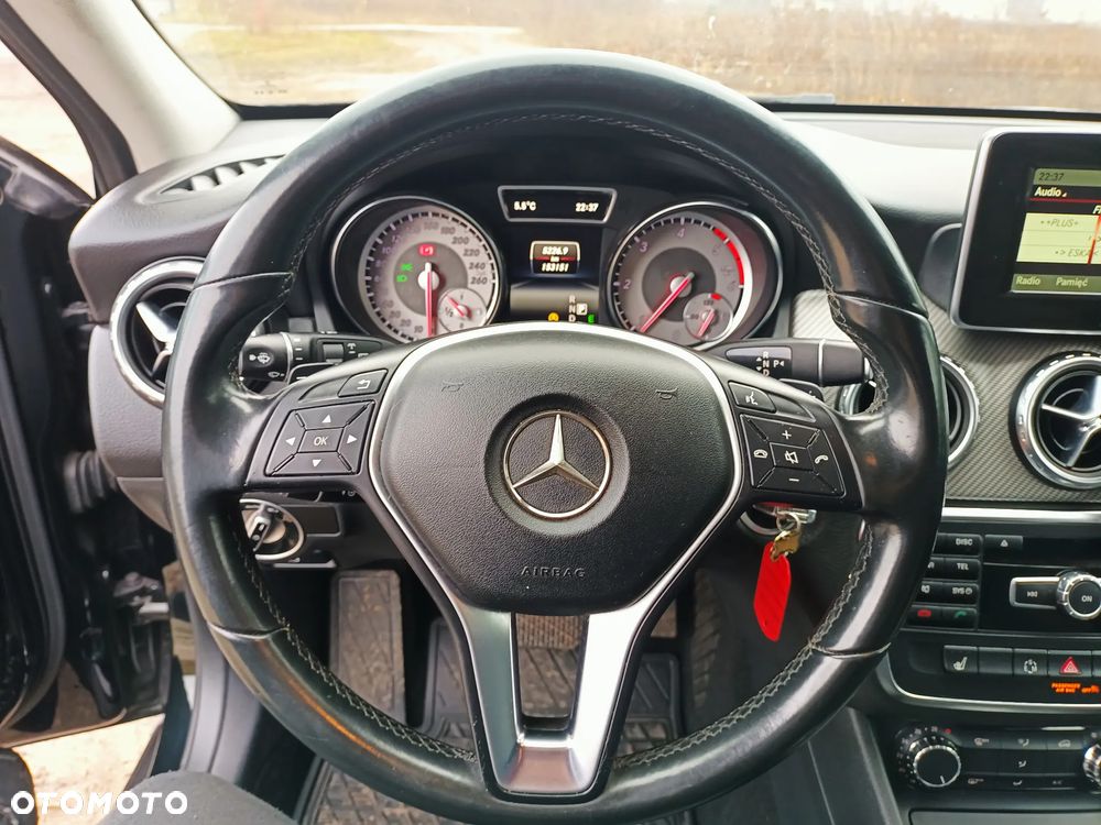 Mercedes-Benz GLA 180 (CDI) d 7G-DCT Urban - 22